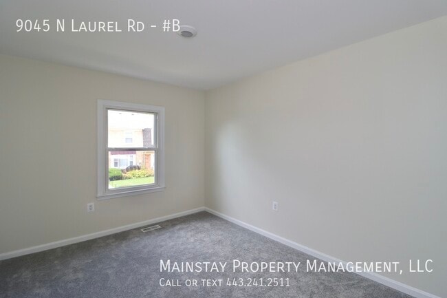 Building Photo - Updated 2 Bedroom Townhome in Whiskey Bottom!