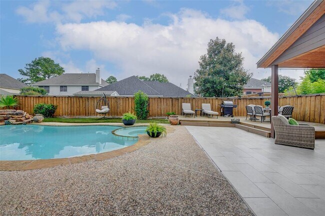 Building Photo - 15838 Red Hill Trail