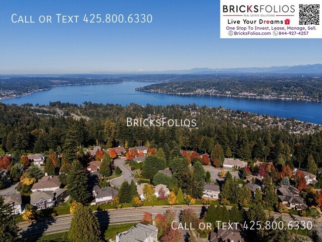 Building Photo - Elegant Lakeside Living Awaits in Issaquah...