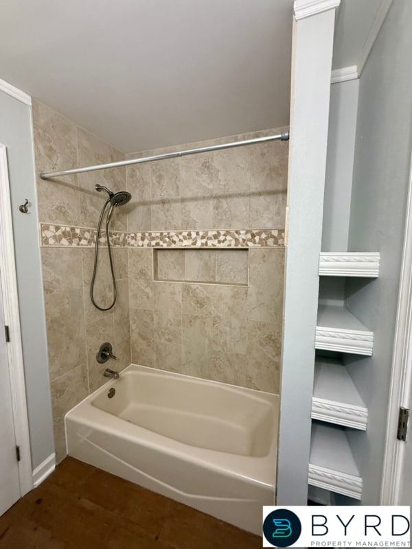 Building Photo - 1703 Sheldrake Ct