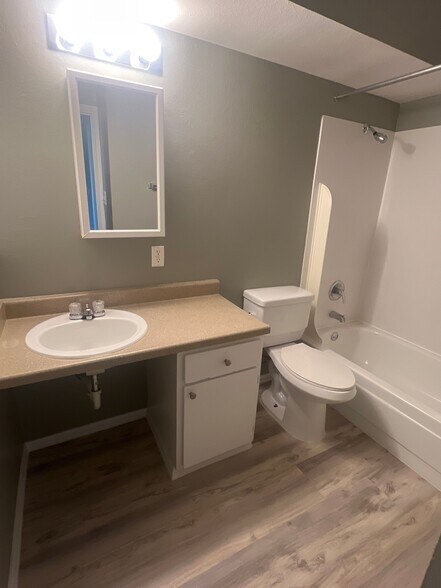 1 BR/1 BA - Garrison Edge