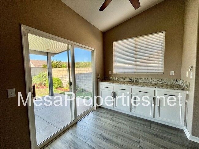 Building Photo - 15389 Megan Ct