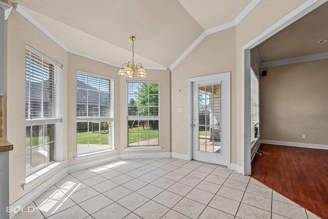 Building Photo - 6014 Jason St