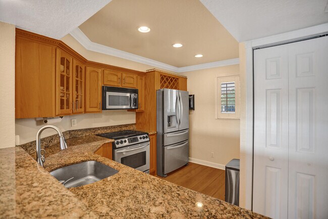 Building Photo - 1501 E Broward Blvd