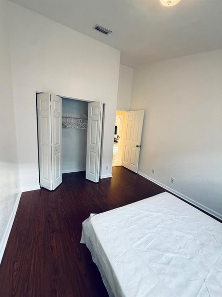 Building Photo - 7759 Great Glen Cir