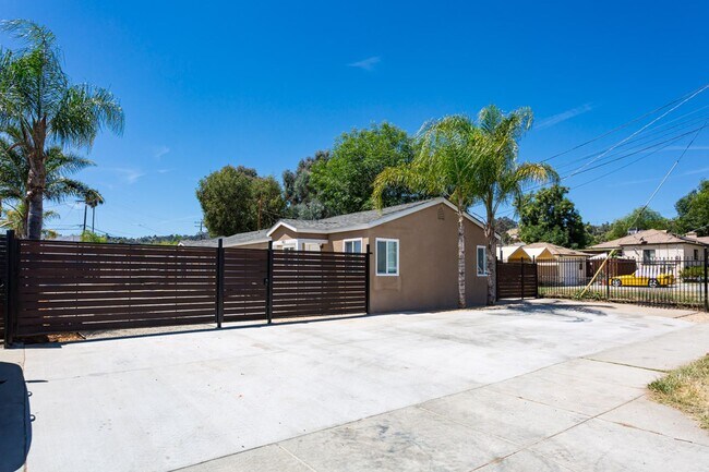 Building Photo - COMING SOON!! 1 bed 1 bath in El Cajon