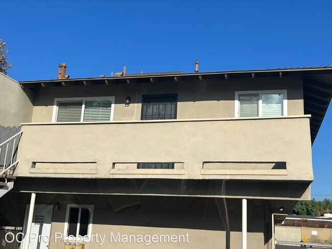 Building Photo - 2 br, 2 bath House - 338 E. Briardale Aven...