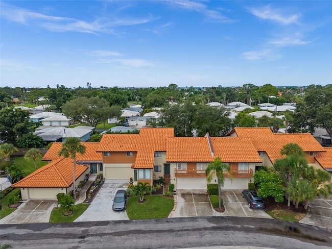 Building Photo - 804 Sorrento Pl