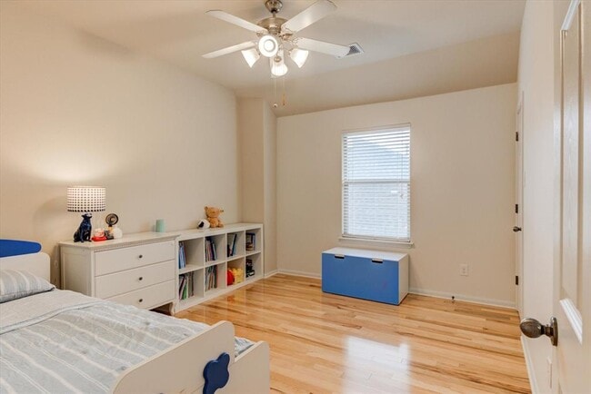 Building Photo - 11129 Cap Stone Dr