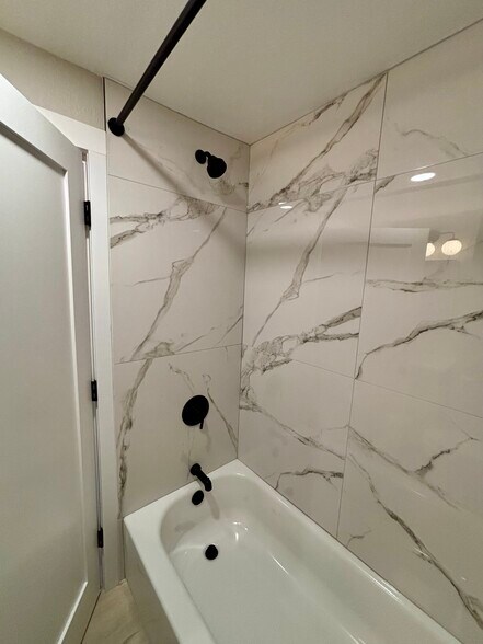 Gorgeous tile shower with high end fixtures - 2026 Lombard Ave