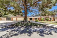 Building Photo - 2815 S Monte Cristo Way