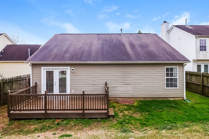 Building Photo - 11326 Northwoods Forest Dr