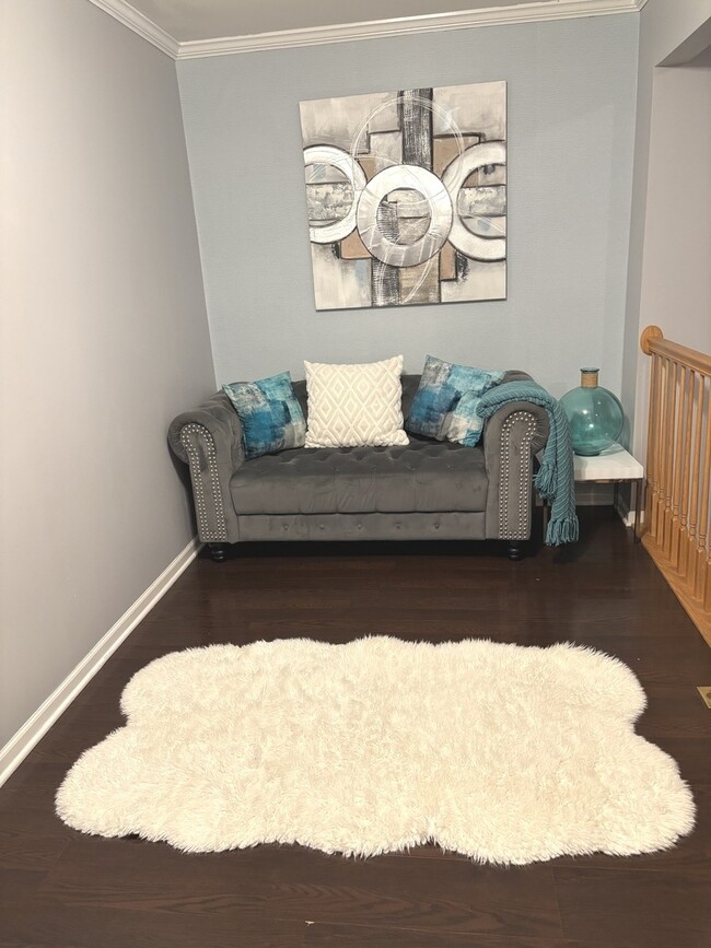 Building Photo - 549 Springbrook Trail N