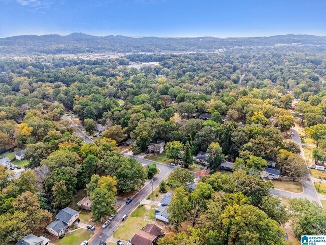 Building Photo - 1404 4th Pl NW