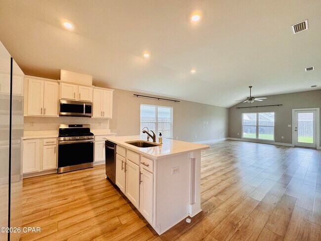 Building Photo - 290 Bayou Bend Ln