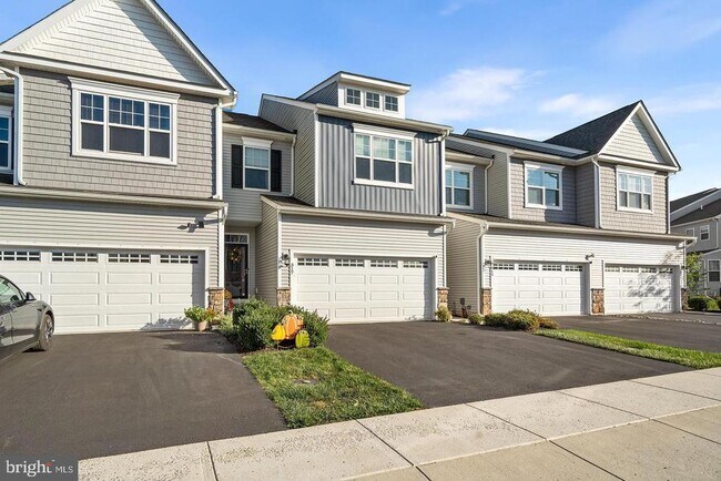 Building Photo - 317 Ridgewood Dr