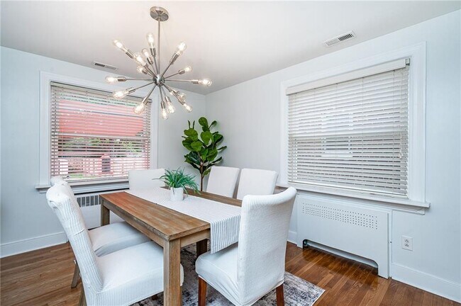 Building Photo - 4106 Grove Ave