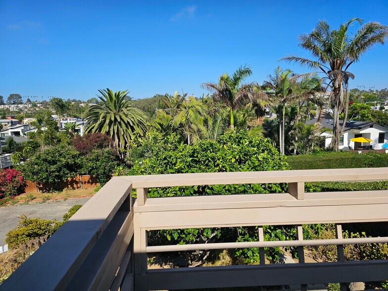 Building Photo - 777 Neptune Ave