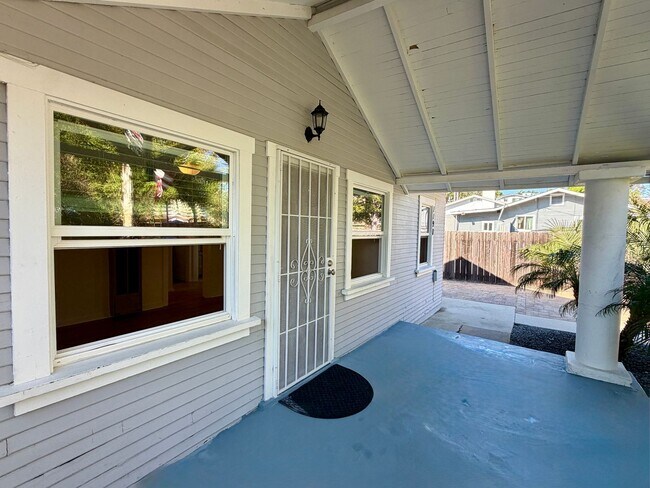 Building Photo - Carlsbad Home across from Holiday Park