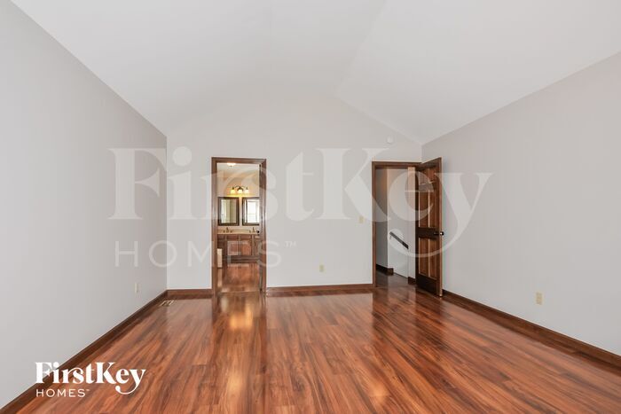 Building Photo - 1722 Treetop Dr