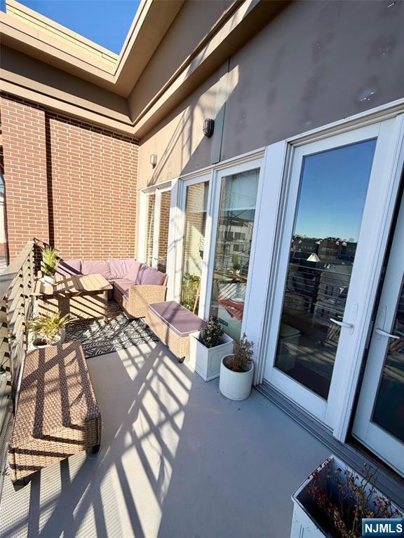 Building Photo - 34-40-40 48th St