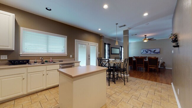 Building Photo - 5614 Spring Quail