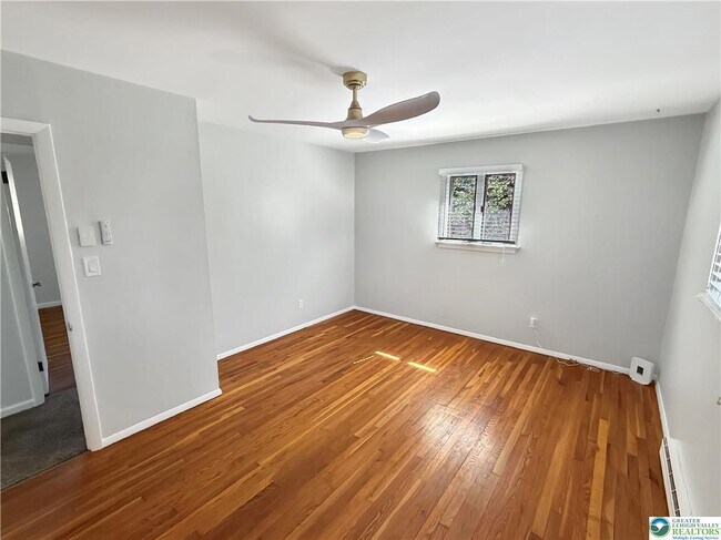 Building Photo - 308 Hemlock Ln