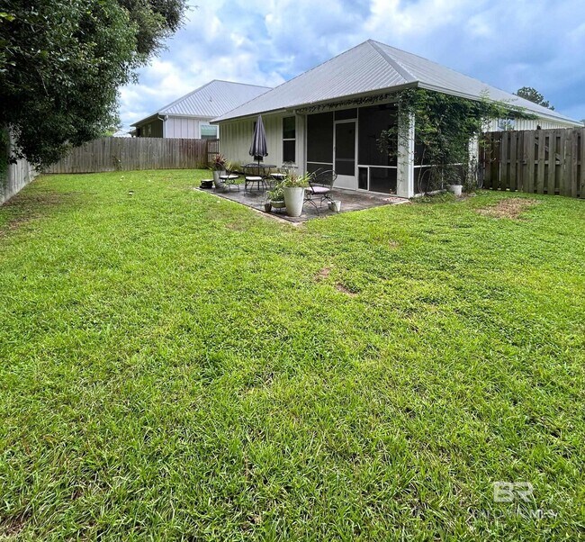 Building Photo - 8101 Carmel Cir