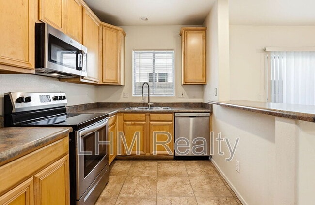 Building Photo - 15818 N 25th St