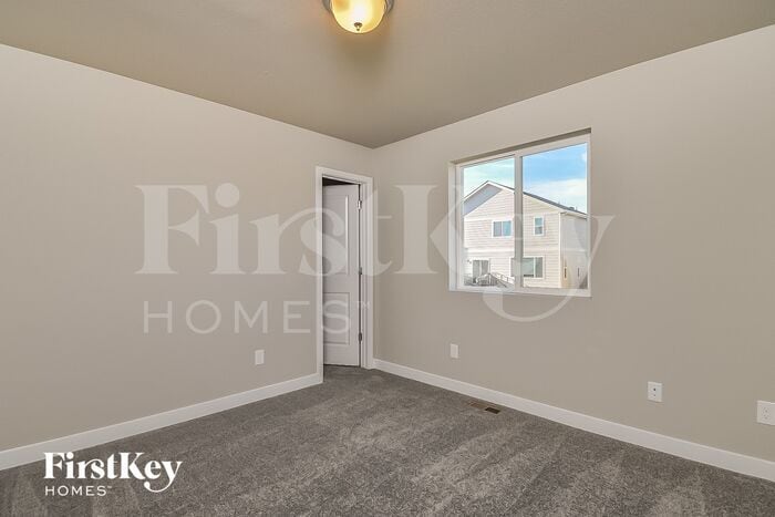 Building Photo - 10405 Luneth Dr