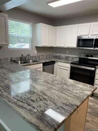 Building Photo - 32 N Harlan St