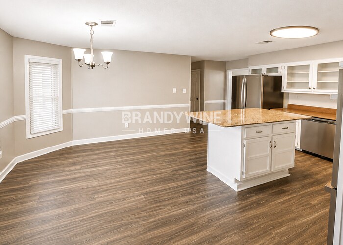 Building Photo - 7477 Stonington Dr