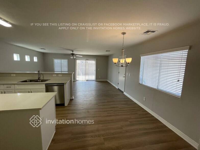 Building Photo - 8413 W Flavia Haven