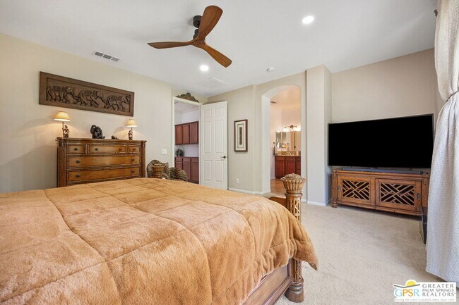 Building Photo - 78150 Calico Glen Dr