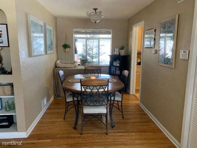 Building Photo - 1160 S Harrison St