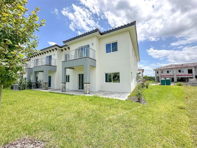 Building Photo - 1866 Brentwood Ct