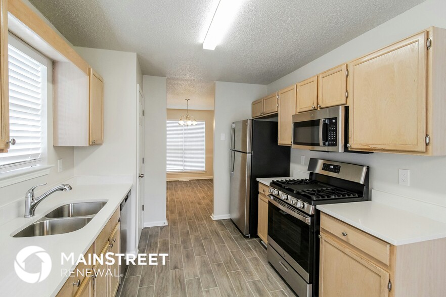 Building Photo - 1192 Berryhill Dr