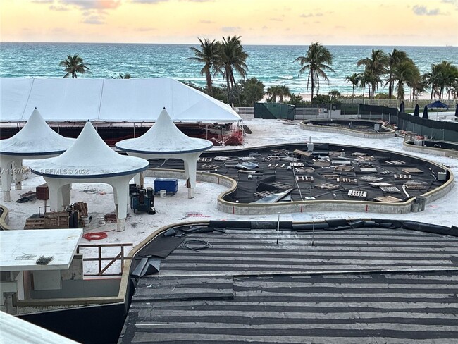 Building Photo - 5161 Collins Ave