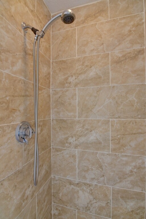 Building Photo - 15 Bower Rd