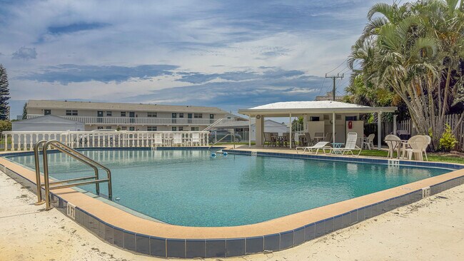 Building Photo - 2186 Jimmy Buffett Mem Hwy