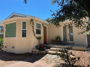Building Photo - 3882 Orillas Way