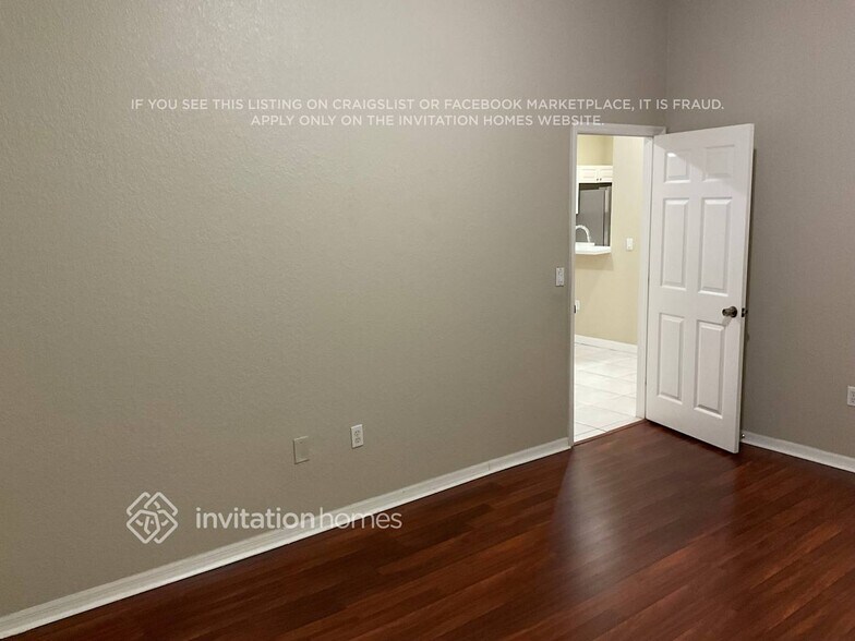 Building Photo - 14063 Southwest 32nd St