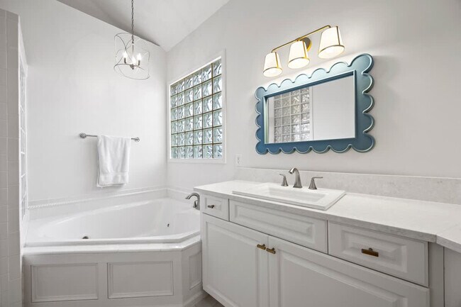 Building Photo - 3976 Ponte Vedra Blvd