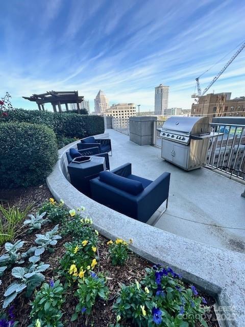 Building Photo - 210 N Church St