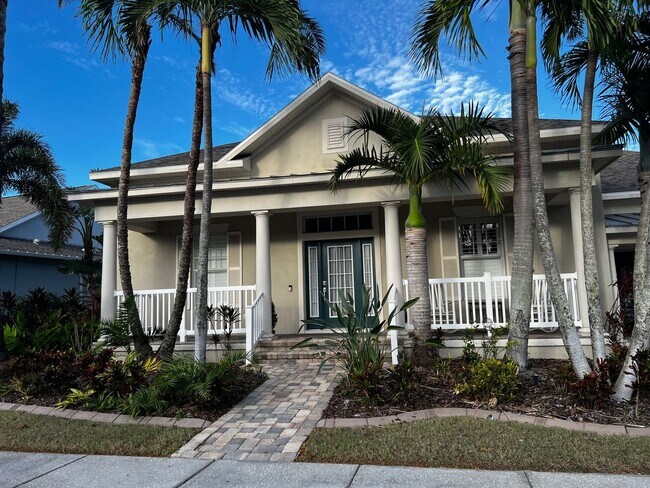 Building Photo - 6 Bedroom Single Family Home in Apollo Beach