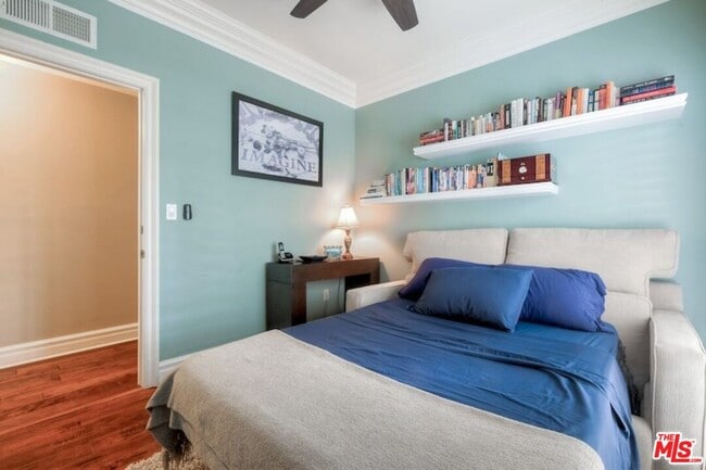 Building Photo - 11578 Iowa Ave