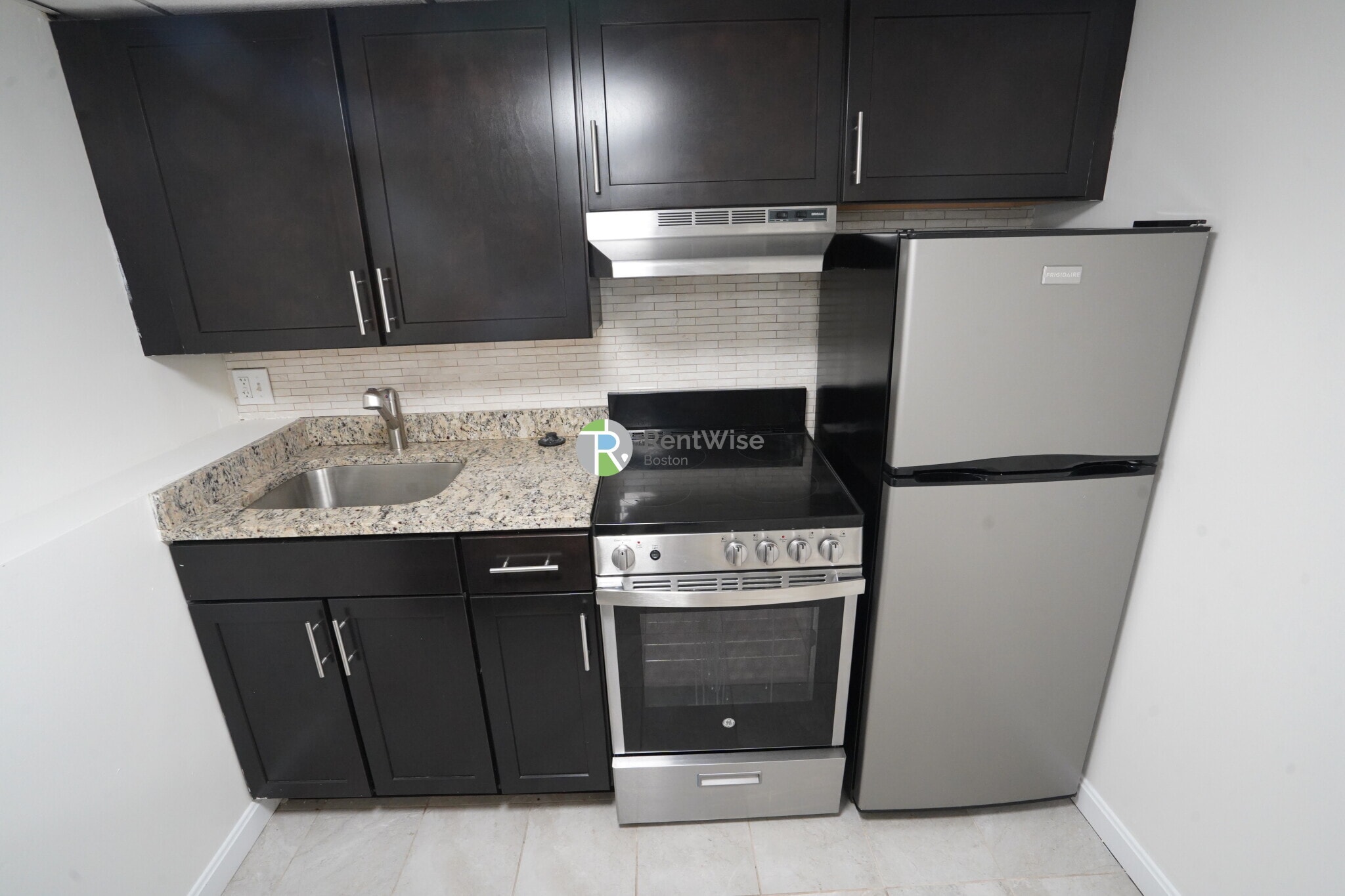 Building Photo - 62 Boylston St