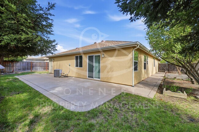 Building Photo - 1444 Minories Dr