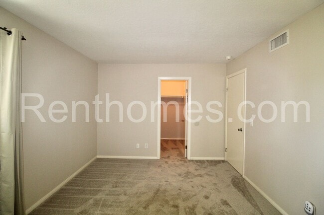 Building Photo - 12235 Wilsey Way