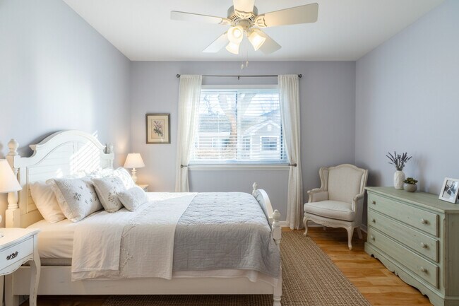 Building Photo - 49 Stanton Ct